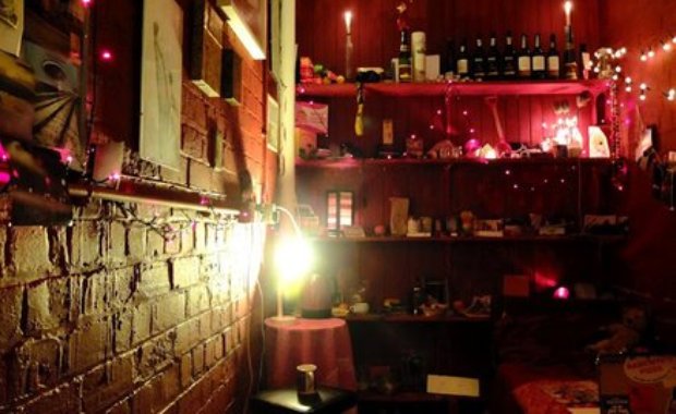 web_Red-Like-Our-Room-Used-To-Feel_jpg_442x294_crop_upscale_q85